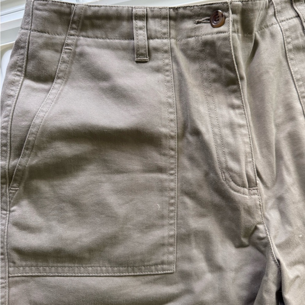 Jones New York Cargo Shorts - Taupe - Picture 2 of 4